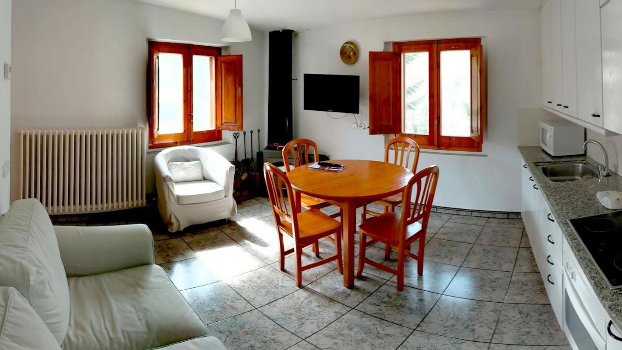 Mas El Carrer Apartment Santa Pau Bagian luar foto