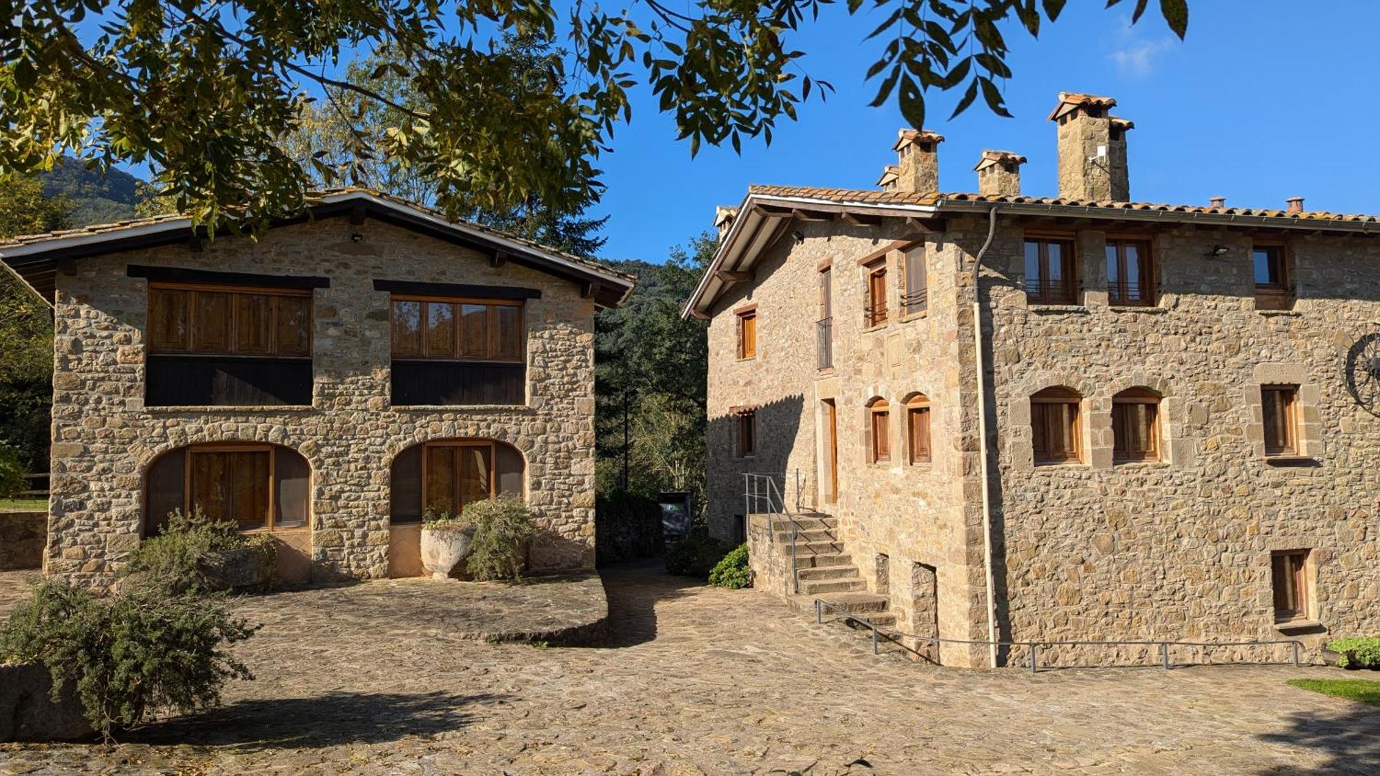 Mas El Carrer Apartment Santa Pau Bagian luar foto