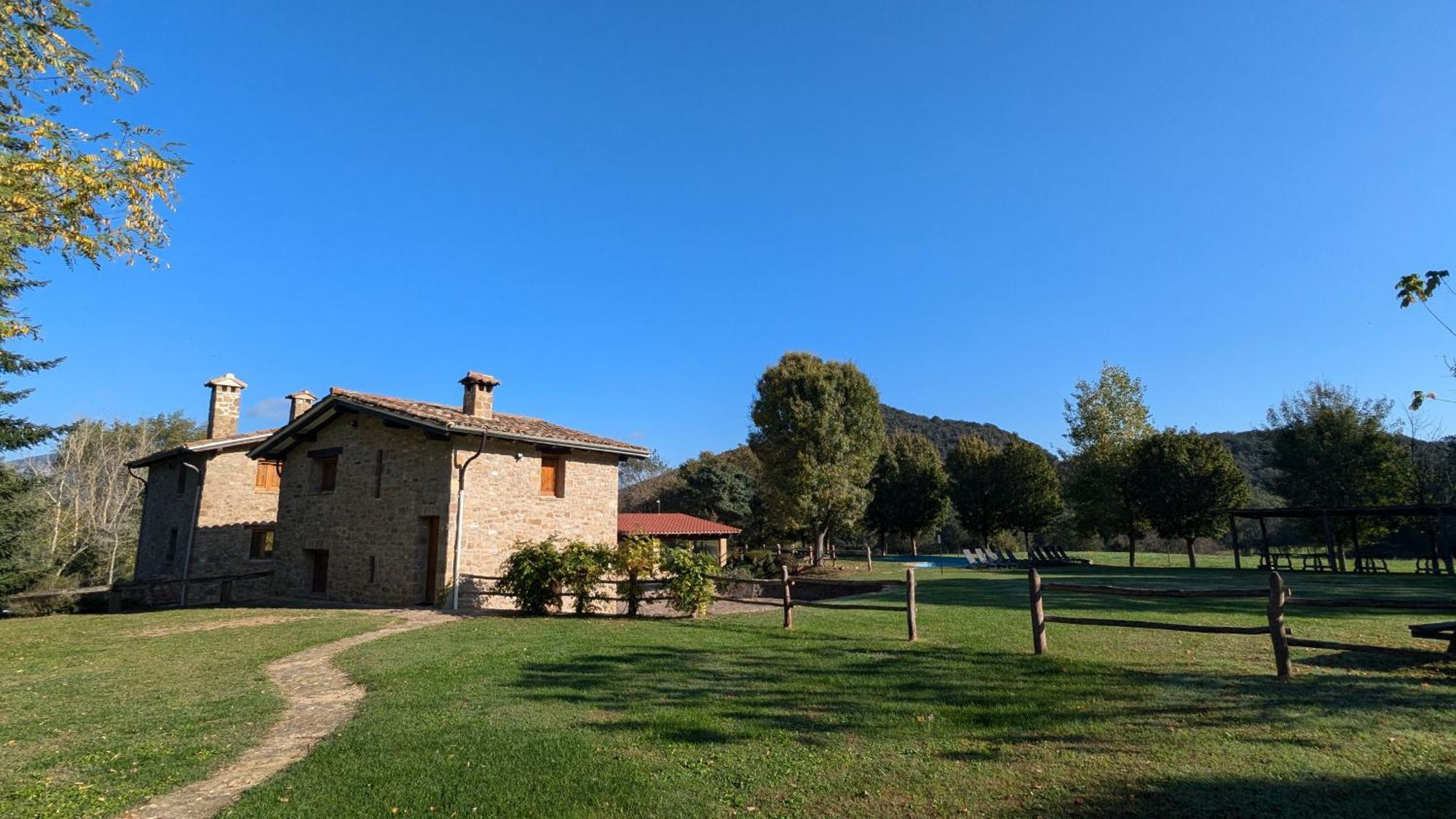 Mas El Carrer Apartment Santa Pau Bagian luar foto